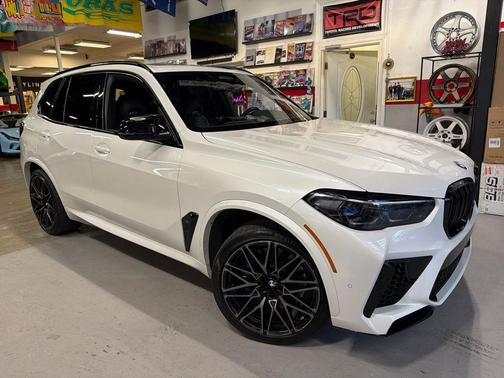 2022 BMW X5 M Base