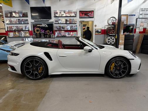2022 Porsche 911 Turbo S