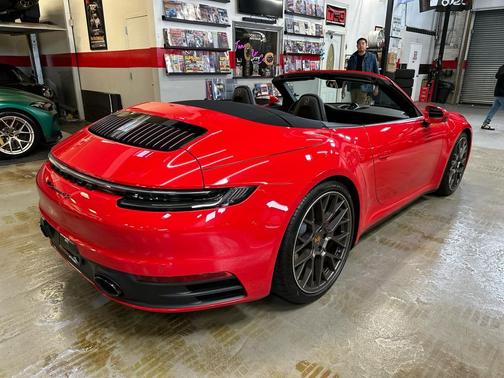 2021 Porsche 911 Carrera 4S Cabriolet