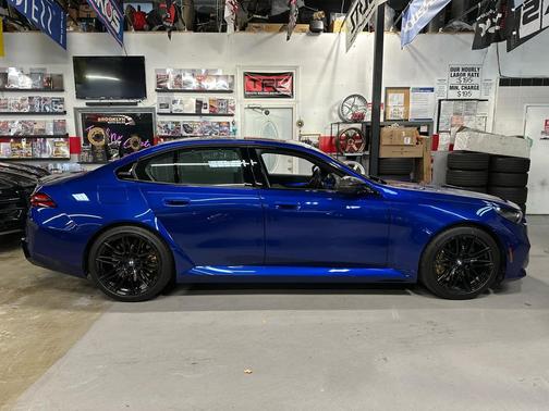 2025 BMW M5 Base