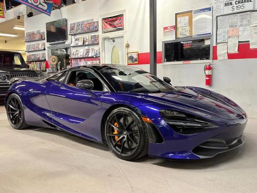 2021 McLaren 720S Base