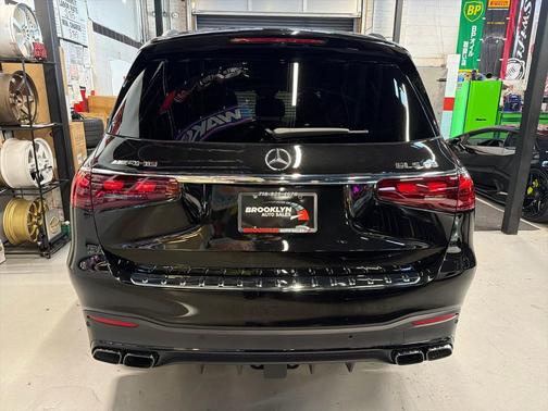 2025 Mercedes-Benz AMG GLS 63 Base
