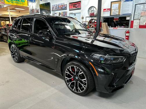 2022 BMW X5 M Base