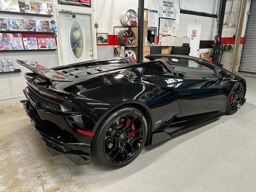 2017 Lamborghini Huracan LP610-4 Spyder