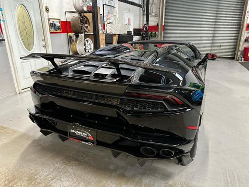 2017 Lamborghini Huracan LP610-4 Spyder
