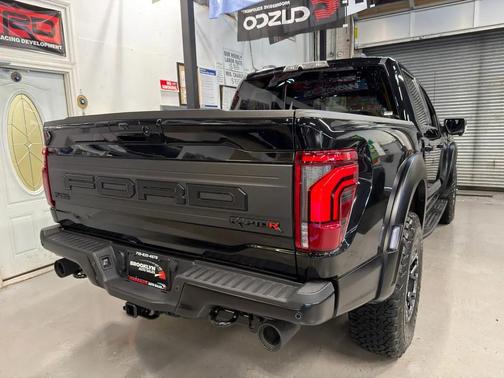 2025 Ford F-150 Raptor R