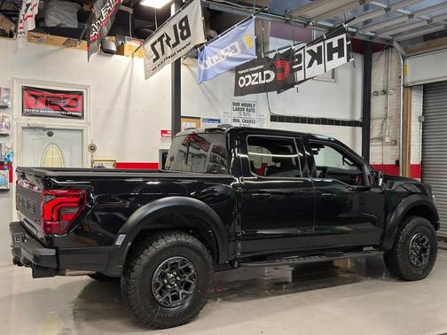 2025 Ford F-150 Raptor R