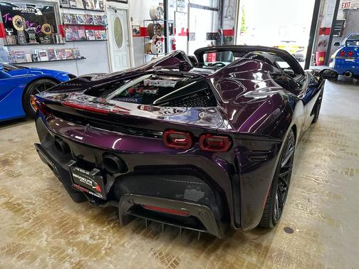 2022 Ferrari SF90 Spider Base