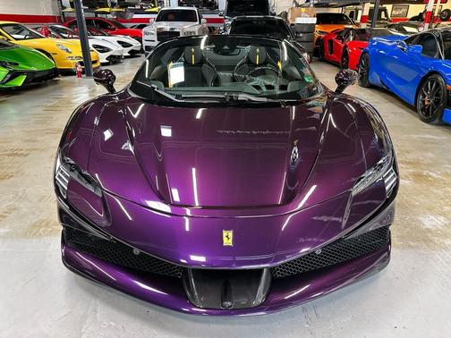 2022 Ferrari SF90 Spider Base
