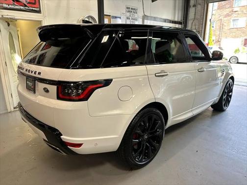 2022 Land Rover Range Rover Sport HST