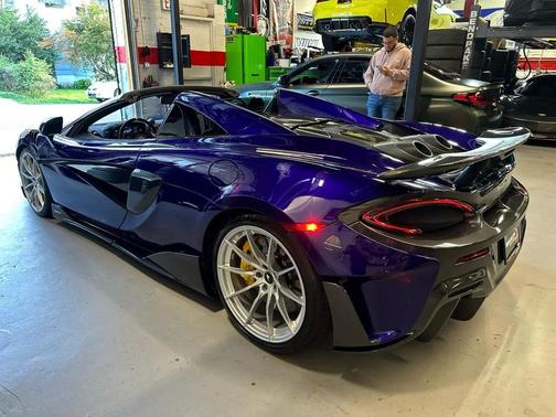 2020 McLaren 600LT Base
