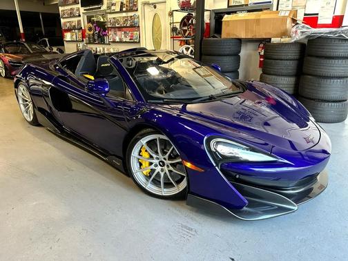 2020 McLaren 600LT Base