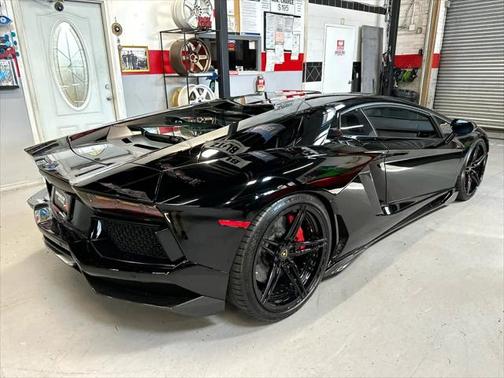 2015 Lamborghini Aventador LP700-4 Coupe