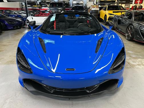 2020 McLaren 720S Base