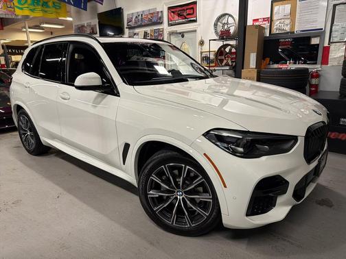 2023 BMW X5 xDrive40i