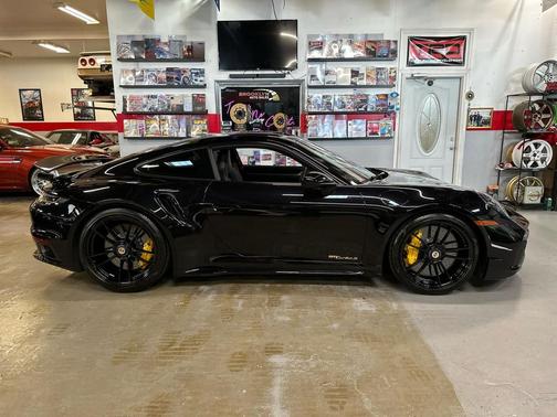 2023 Porsche 911 Turbo S
