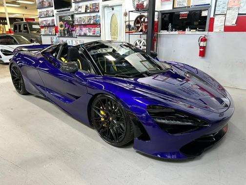 2023 McLaren 720S Base