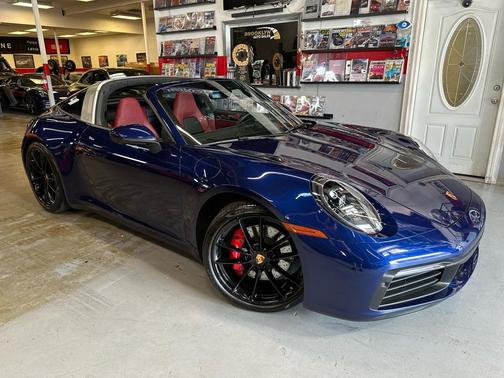 2024 Porsche 911 Targa 4S