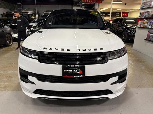 2023 Land Rover Range Rover Sport SE