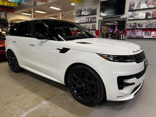 2023 Land Rover Range Rover Sport SE