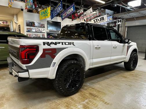 2025 Ford F-150 Raptor R