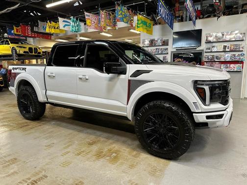 2025 Ford F-150 Raptor R