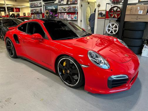 2014 Porsche 911 Turbo S