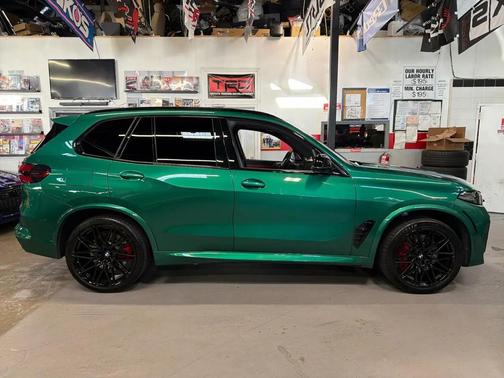 Green 2024 BMW X5 M Base