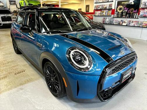 2022 MINI Hardtop Cooper S