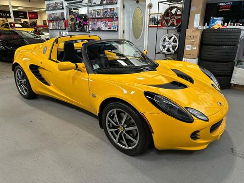 2005 Lotus Elise Roadster