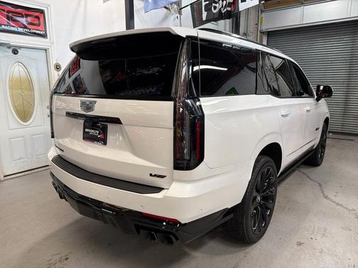 2025 Cadillac Escalade V-Series