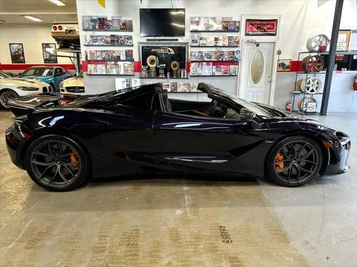 2020 McLaren 720S Base