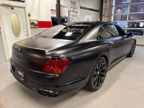 2021 Bentley Flying Spur V8