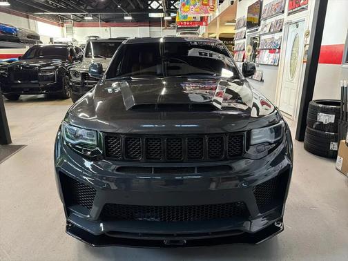 Gray 2018 Jeep Grand Cherokee Trackhawk