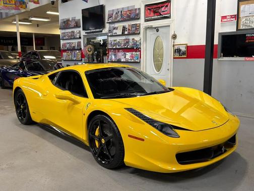 2011 Ferrari 458 Italia Base