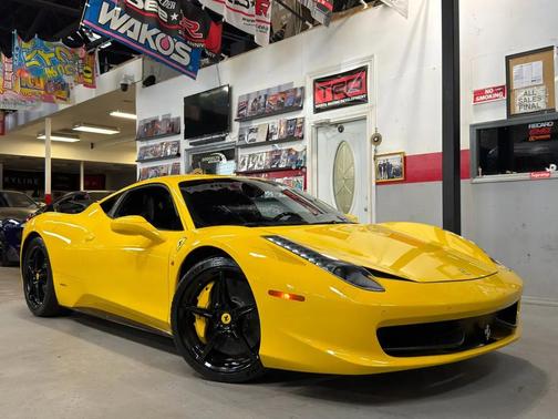 2011 Ferrari 458 Italia Base
