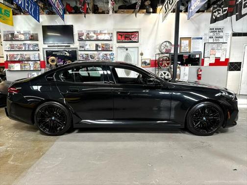 2025 BMW M5 Base