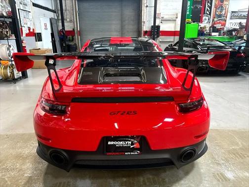 2018 Porsche 911 GT2 RS