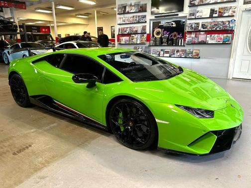 2018 Lamborghini Huracan Performante Coupe