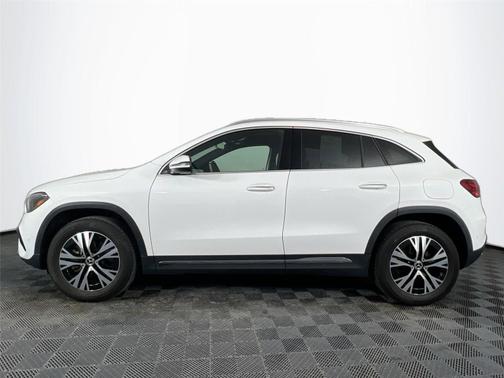 Polar White 2025 Mercedes-Benz GLA 250 4MATIC