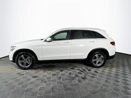 2022 Mercedes-Benz GLC 300 