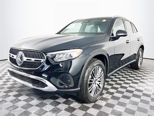 2025 Mercedes-Benz GLC 300 