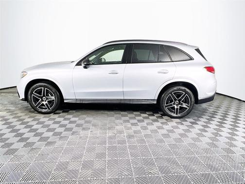 2025 Mercedes-Benz GLC 300 4MATIC