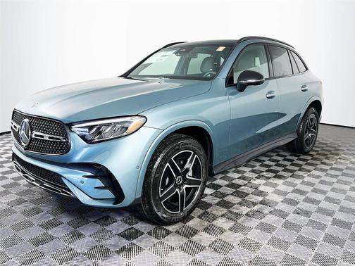 2025 Mercedes-Benz GLC 300 