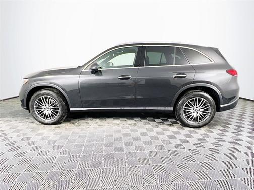 2025 Mercedes-Benz GLC 300 4MATIC
