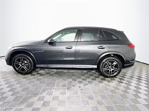 2025 Mercedes-Benz GLC 300 