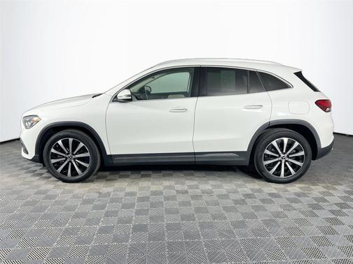 Polar White 2021 Mercedes-Benz GLA 250
