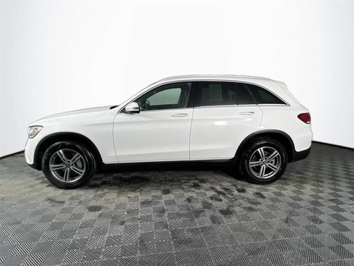 2022 Mercedes-Benz GLC 300 