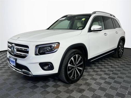 2023 Mercedes-Benz GLB 250 