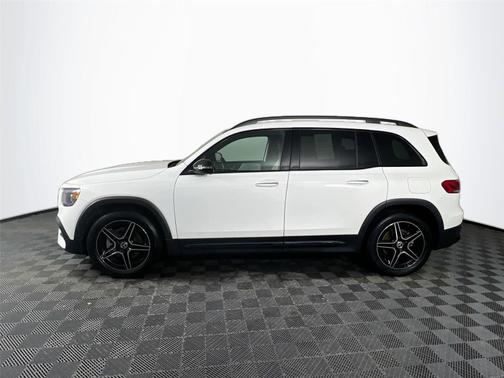 2023 Mercedes-Benz GLB 250 